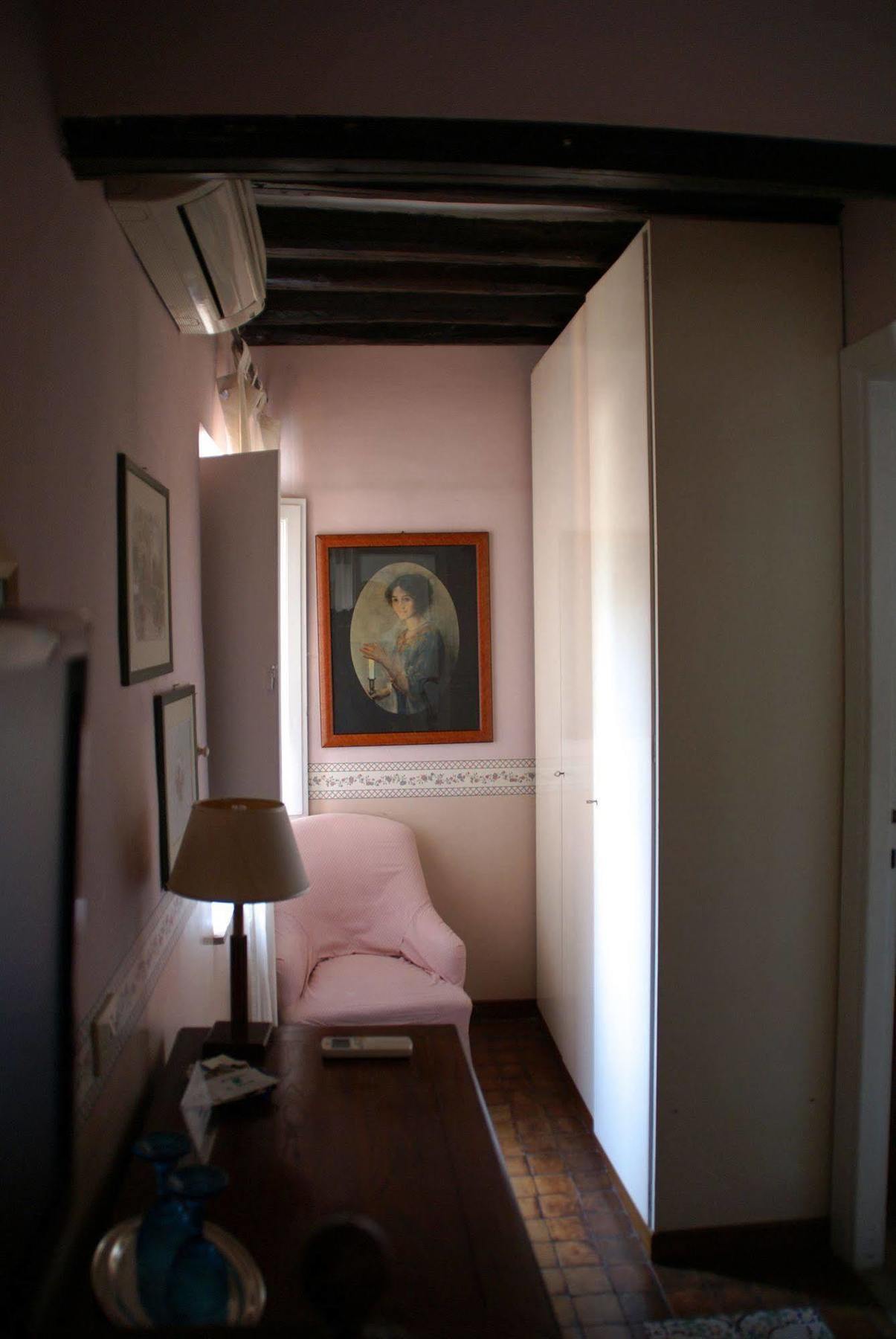 B&B Casa De Luca A Campo De Fiori 로마 외부 사진