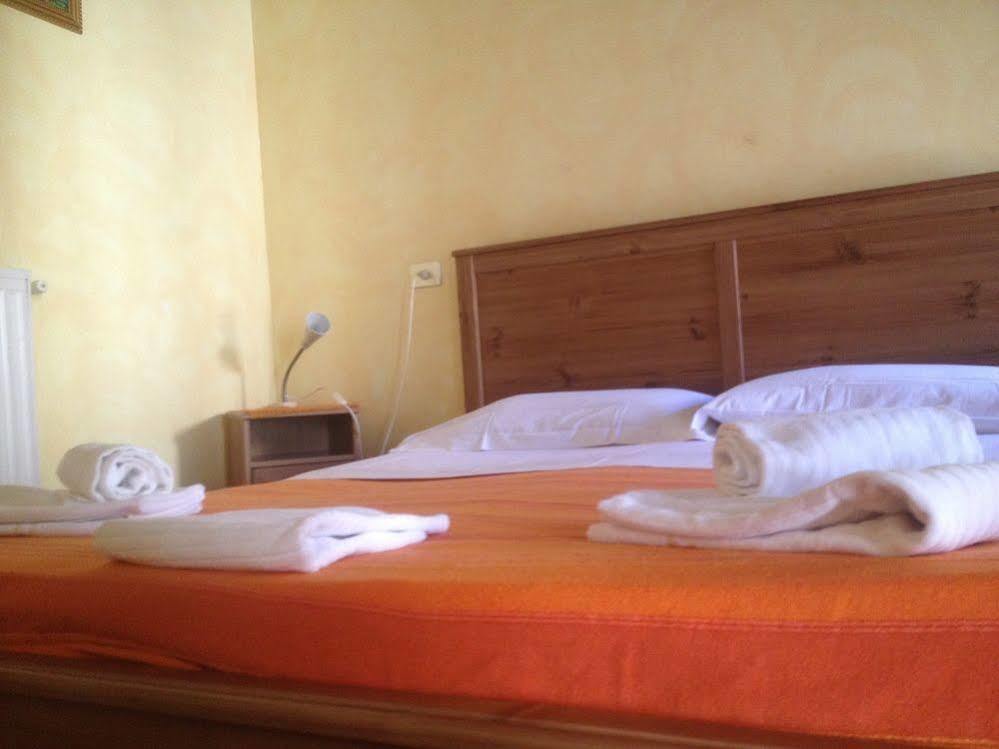 B&B Casa De Luca A Campo De Fiori 로마 외부 사진